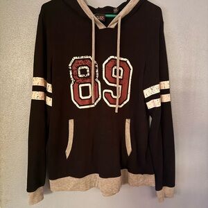 "Eye Candy thin black '89' hoodie"